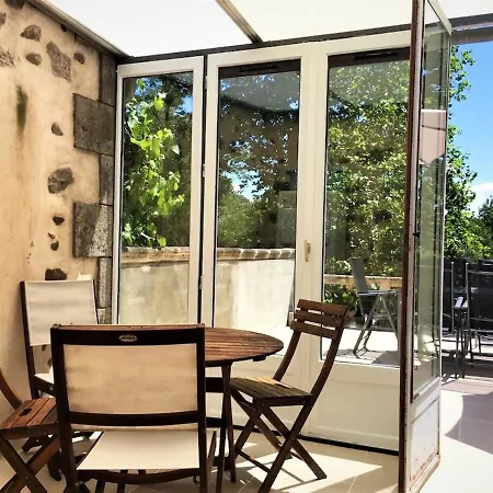 Maison De 5 Chambres Avec Sauna Jardin Clos Et Wifi A Voulmentin Σπίτι διακοπών Saint-Clementin