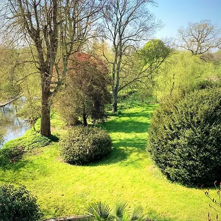 Σπίτι διακοπών Maison De 5 Chambres Avec Sauna Jardin Clos Et Wifi A Voulmentin