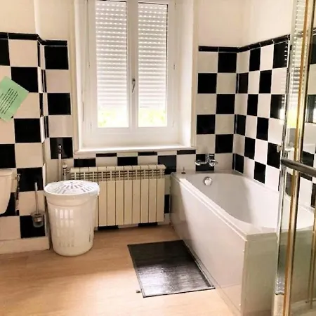 Maison De 5 Chambres Avec Sauna Jardin Clos Et Wifi A Voulmentin