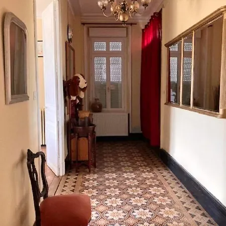 Maison De 5 Chambres Avec Sauna Jardin Clos Et Wifi A Voulmentin Σπίτι διακοπών *