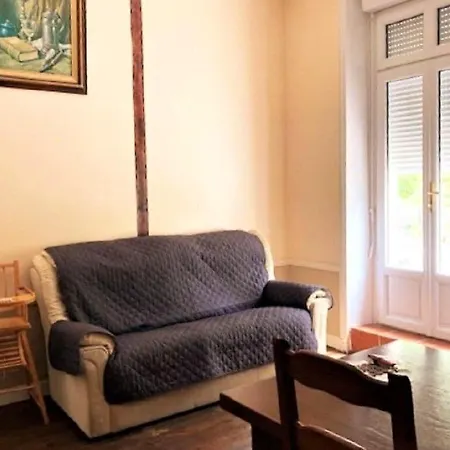 Maison De 5 Chambres Avec Sauna Jardin Clos Et Wifi A Voulmentin Σπίτι διακοπών Saint-Clementin