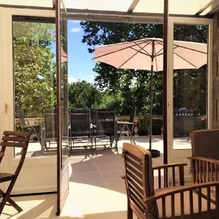 Σπίτι διακοπών Maison De 5 Chambres Avec Sauna Jardin Clos Et Wifi A Voulmentin *
