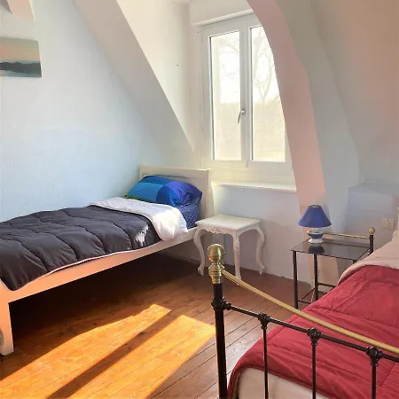 Maison De 5 Chambres Avec Sauna Jardin Clos Et Wifi A Voulmentin Σπίτι διακοπών *
